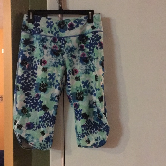 An workout legging - Picture 1 of 3